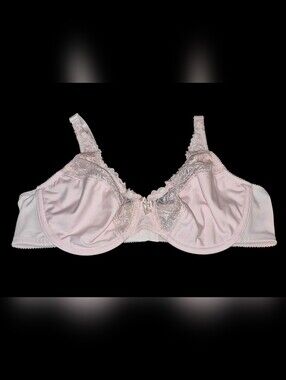 Breezies Pale Pink Lace Underwire Bra Size 40B